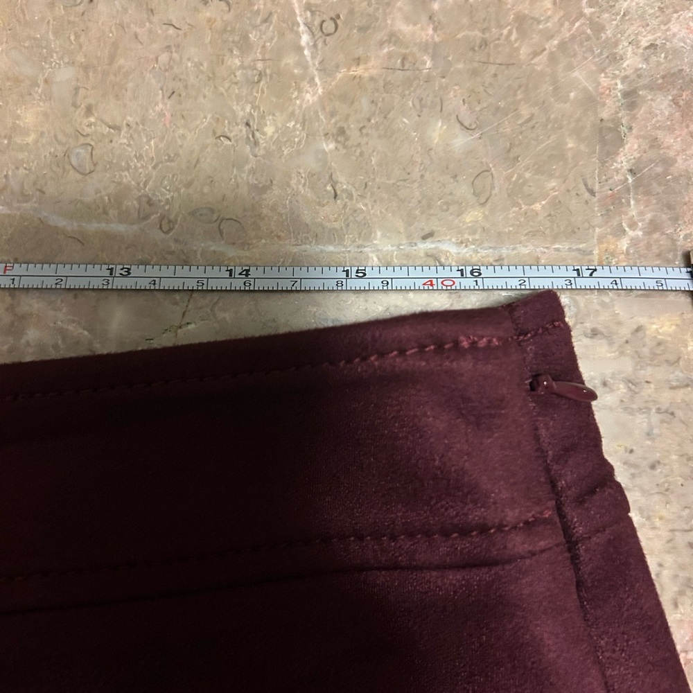 NWT Loft Faux Suede Burgundy Skirt- Size 12 - Picture 15 of 15